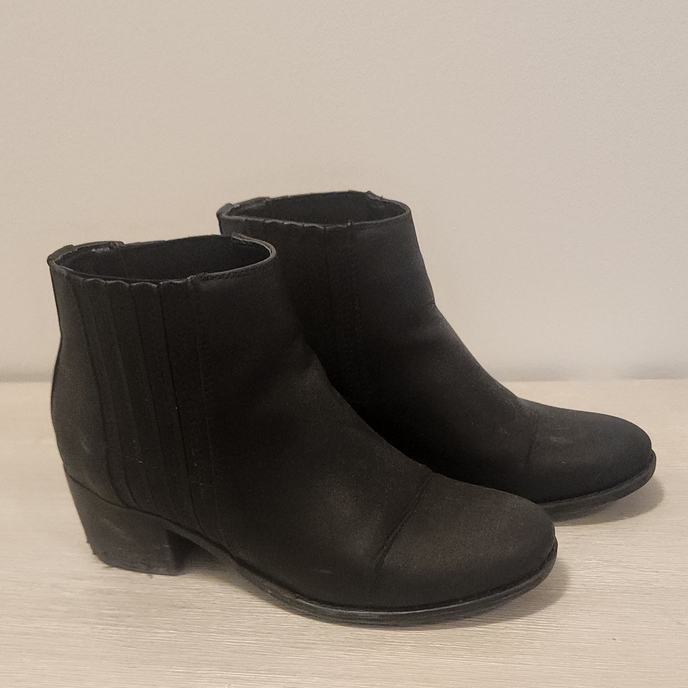Elegant Black Ankle Booties